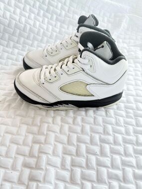 “SIZE 12” KIDS Jordan 5 Retro Reverse Metallic
